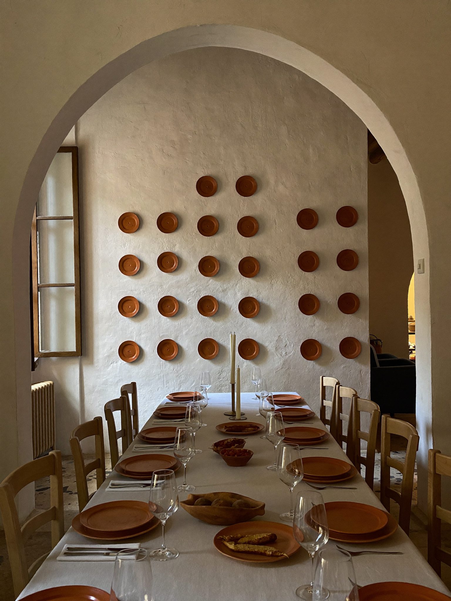 Sala reservada da Casa Fengenlia posta para um evento de grupo